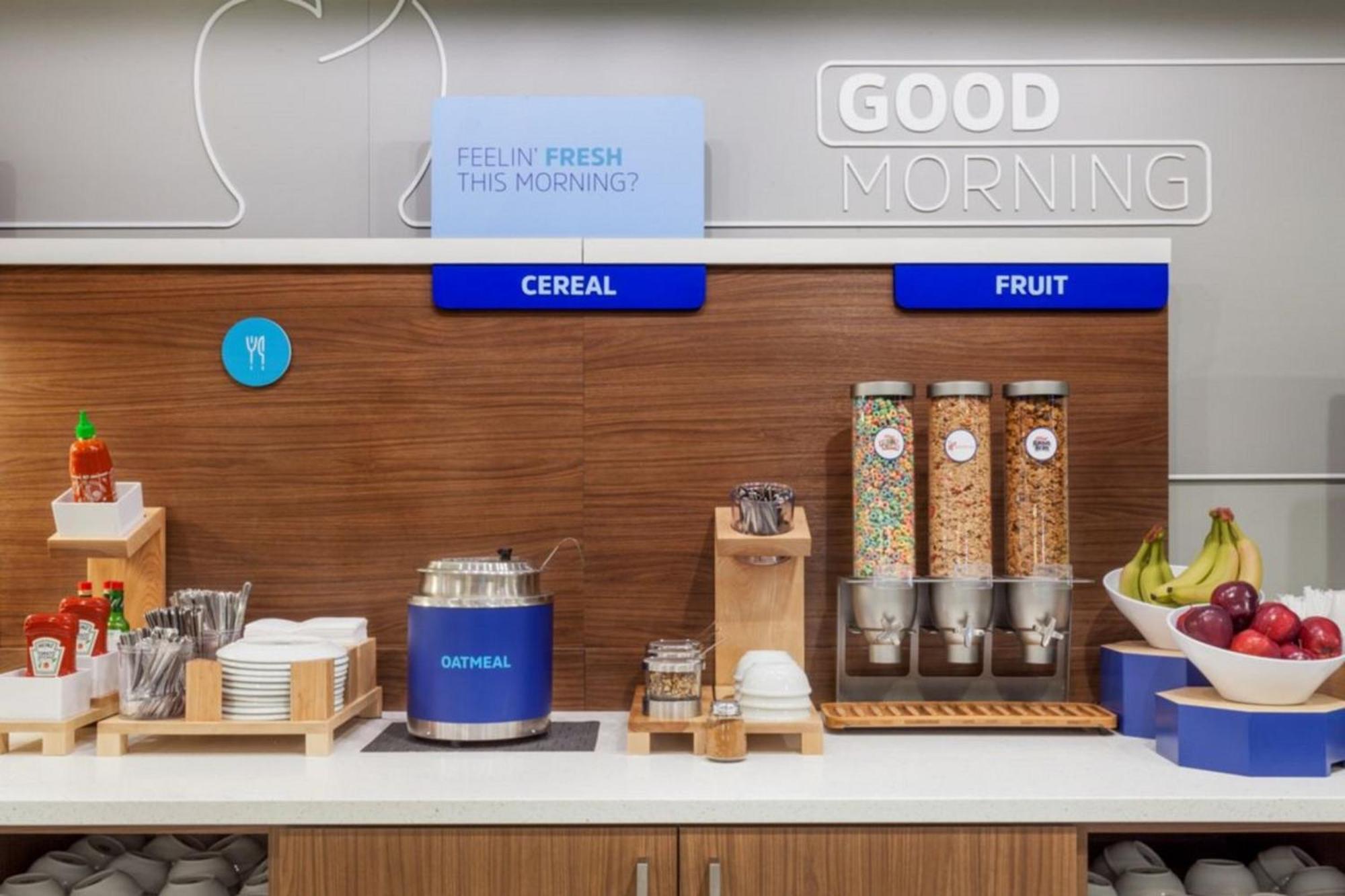 Holiday Inn Express & Suites Phoenix - Midtown, An Ihg Hotel Eksteriør billede